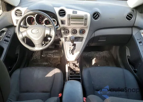 2009 Toyota Corolla Matrix S z USA, uszkodzony, nr VIN 2T1LE40E29C005964